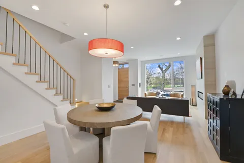 $2,300,000 | 3012 North Hoyne Avenue, Chicago, IL 60618