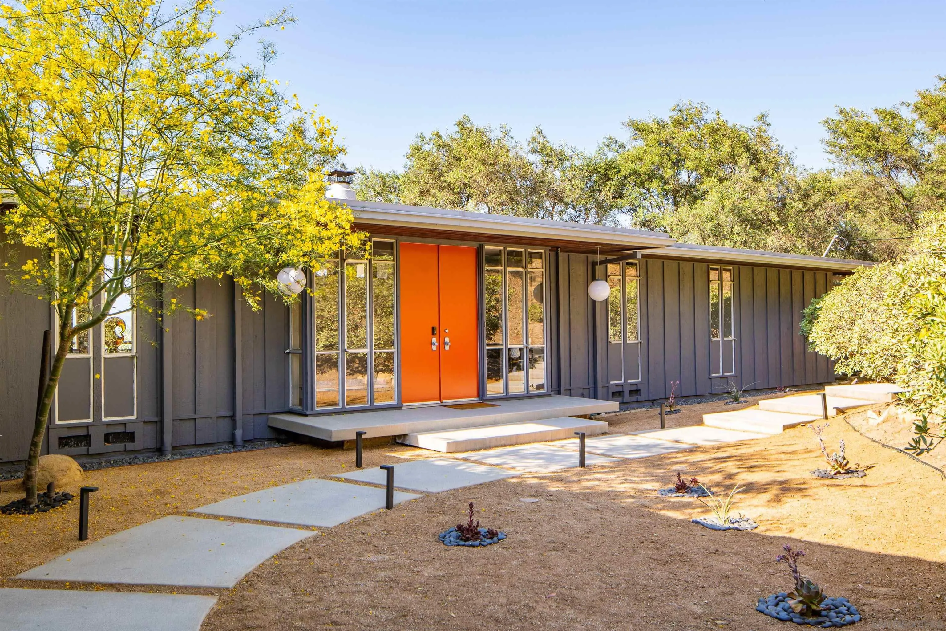 10010 Shadow Road La Mesa, CA 91941 - Photo 4 of 62 Gallery Image 4