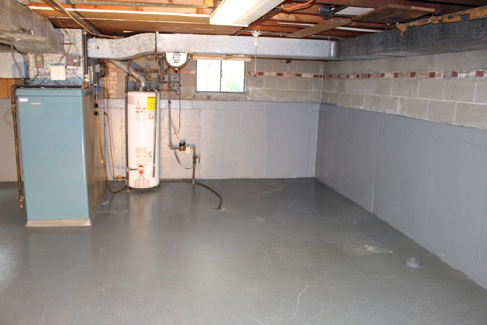 Undisclosed Address Elmhurst, IL 60126 - Photo 24 of 42 a view of a room with refrigerator and window