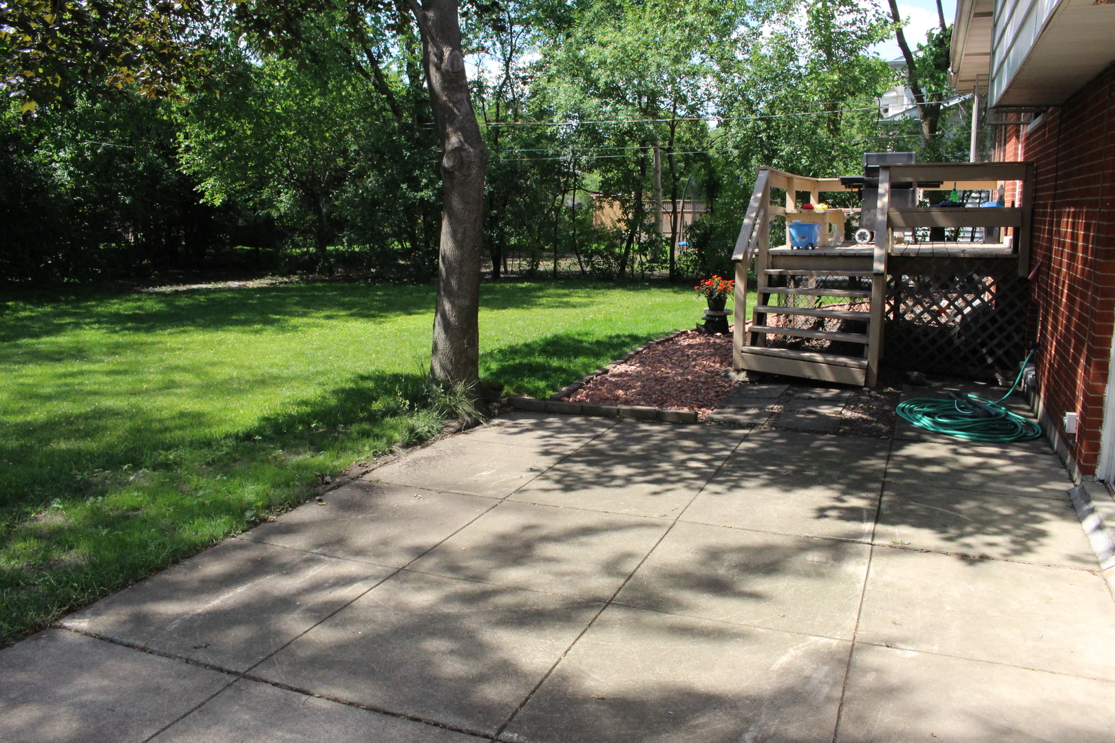 Undisclosed Address Elmhurst, IL 60126 - Photo 28 of 42 a view of outdoor space with garden
