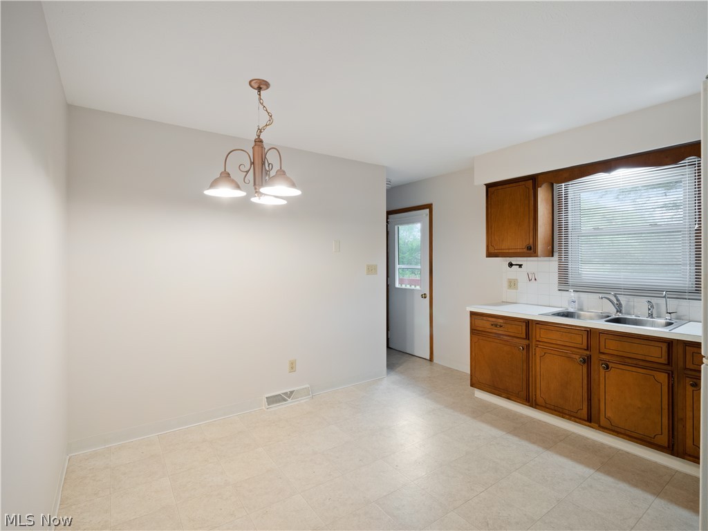 816-818 Waterloo Road Mogadore, OH 44260 - Photo 24 of 35