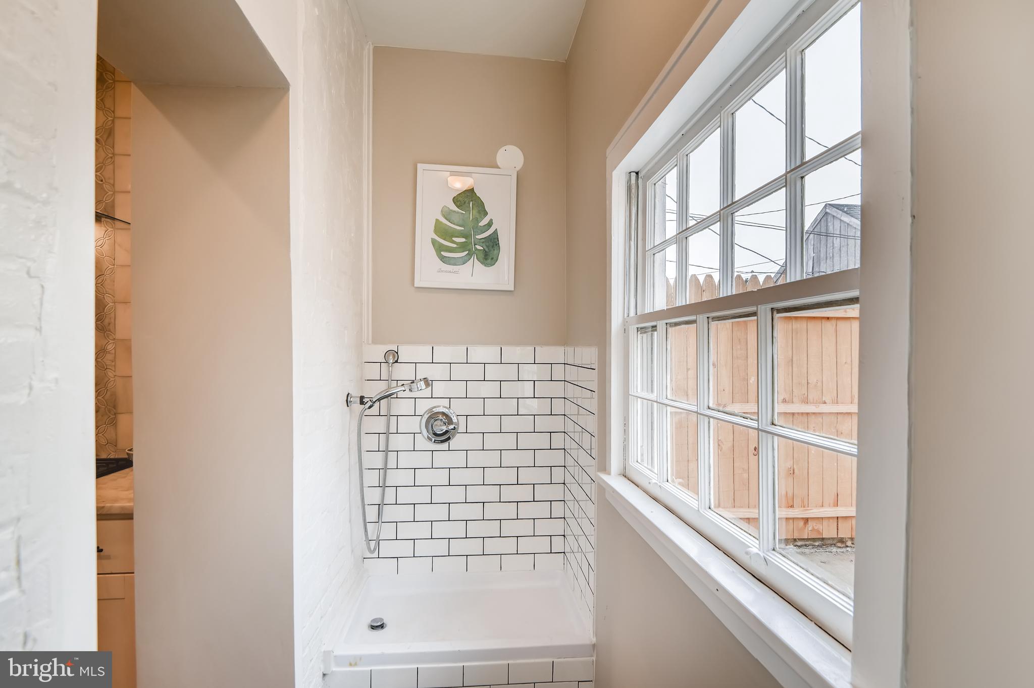 715 Berry Street Baltimore, MD 21211 - Photo 28 of 32