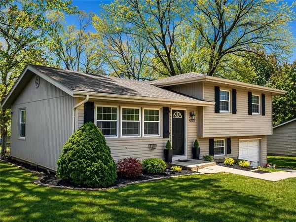 $264,900 | 500 Northeast 113th Terrace, Kansas City, MO 64155