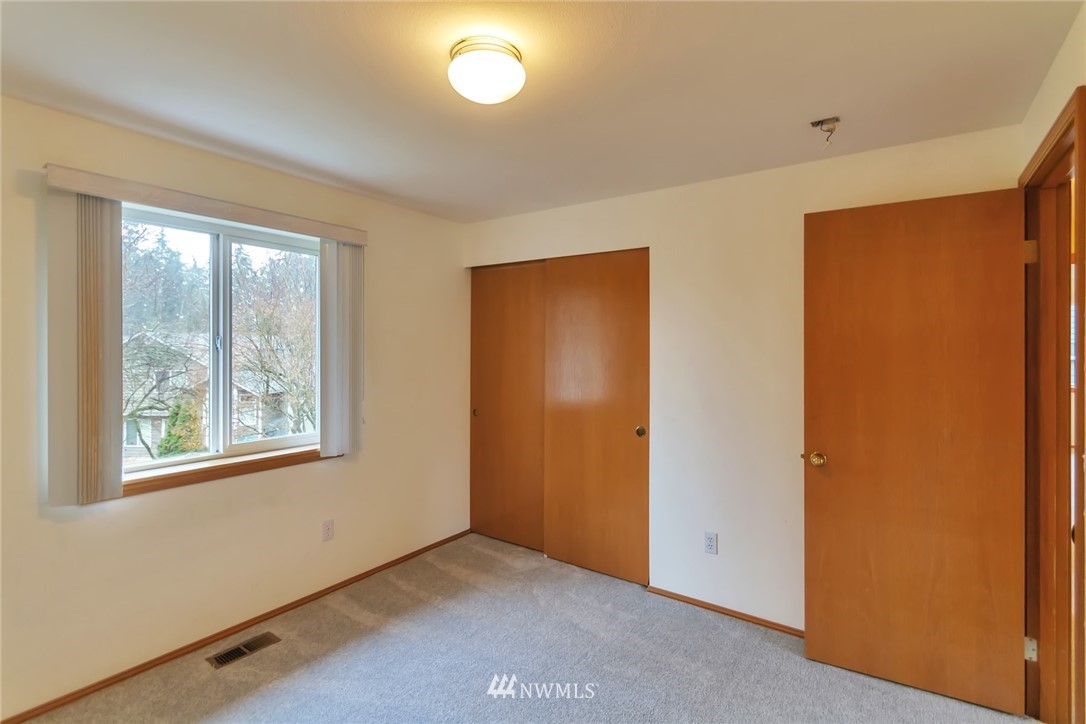 5502 160th Street Southwest Edmonds, WA 98026 - Photo 12 of 18