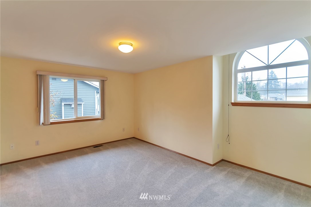 5502 160th Street Southwest Edmonds, WA 98026 - Photo 13 of 18