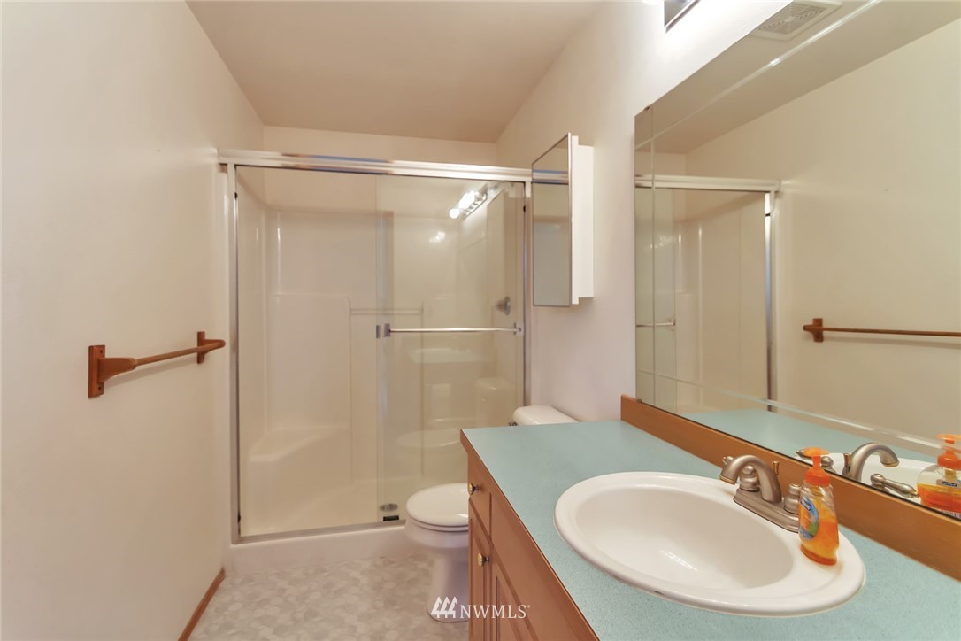 5502 160th Street Southwest Edmonds, WA 98026 - Photo 15 of 18