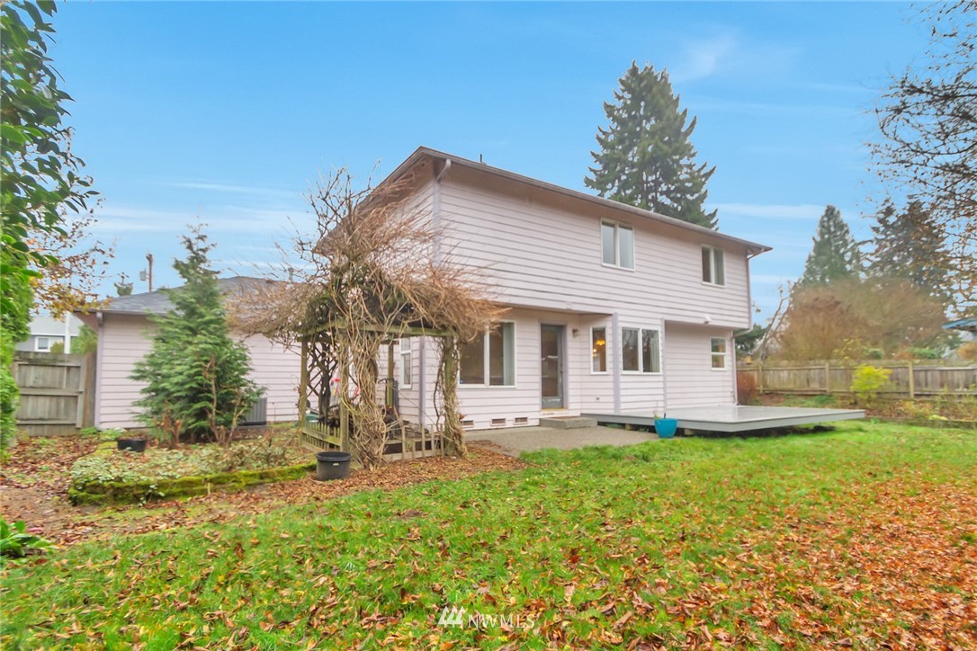 5502 160th Street Southwest Edmonds, WA 98026 - Photo 17 of 18