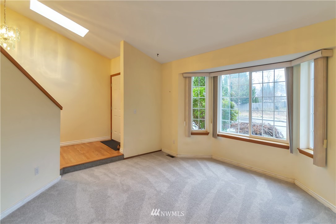 5502 160th Street Southwest Edmonds, WA 98026 - Photo 3 of 18