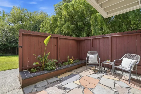 $475,000 | 864 Tamalpais Avenue, Unit A, Novato, CA 94947