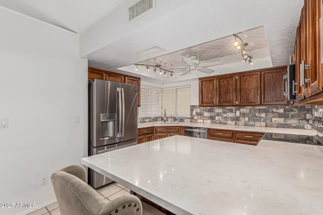 $2,495 | 6243 West Cholla Street, Glendale, AZ 85304