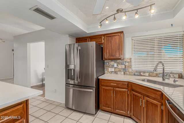 $2,495 | 6243 West Cholla Street, Glendale, AZ 85304