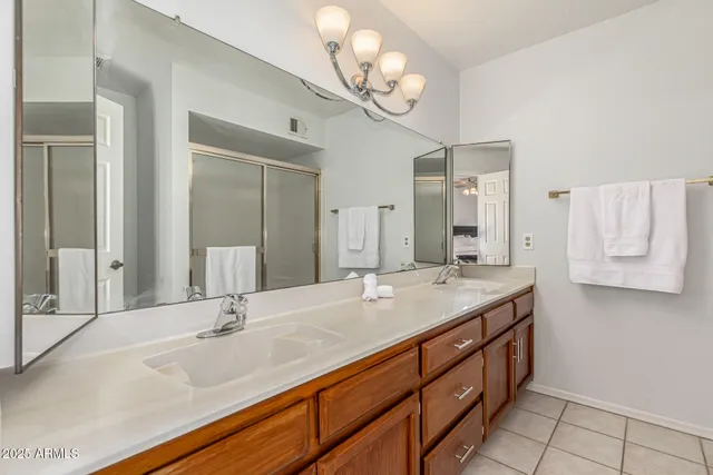 $2,495 | 6243 West Cholla Street, Glendale, AZ 85304