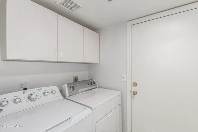 $2,495 | 6243 West Cholla Street, Glendale, AZ 85304