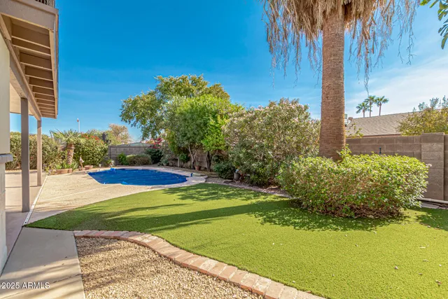 $2,495 | 6243 West Cholla Street, Glendale, AZ 85304