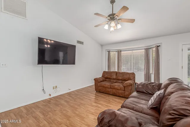 $2,495 | 6243 West Cholla Street, Glendale, AZ 85304