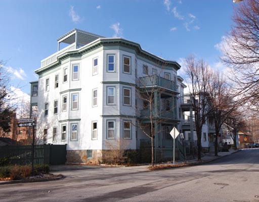 82 Highland Road, Unit 2 Brookline, MA 02445 - Photo 1 of 4 Gallery Image 1