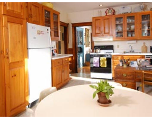 82 Highland Road, Unit 2 Brookline, MA 02445 - Photo 2 of 4 Gallery Image 2