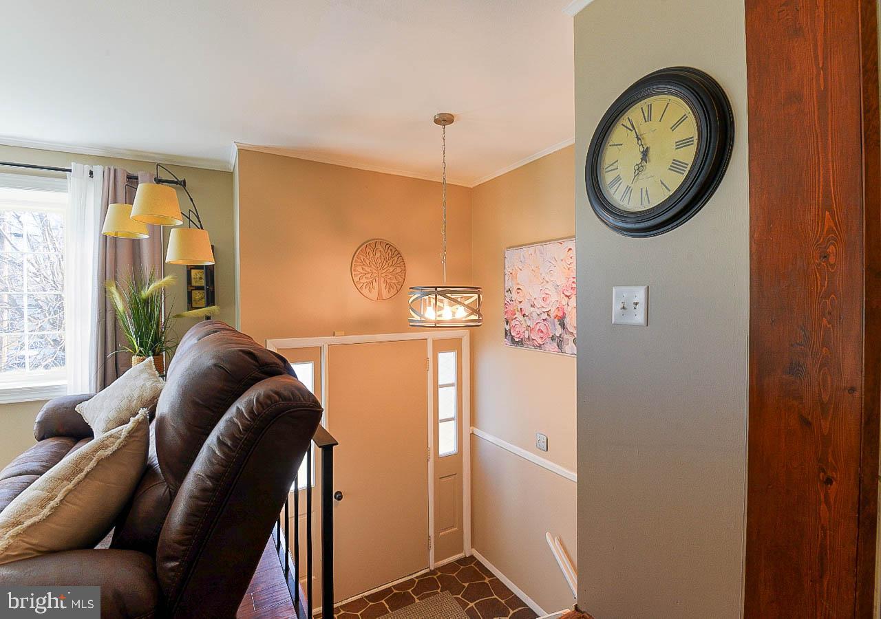 31 Sherman Street Hanover, PA 17331 - Photo 6 of 27 Main level view to foyer