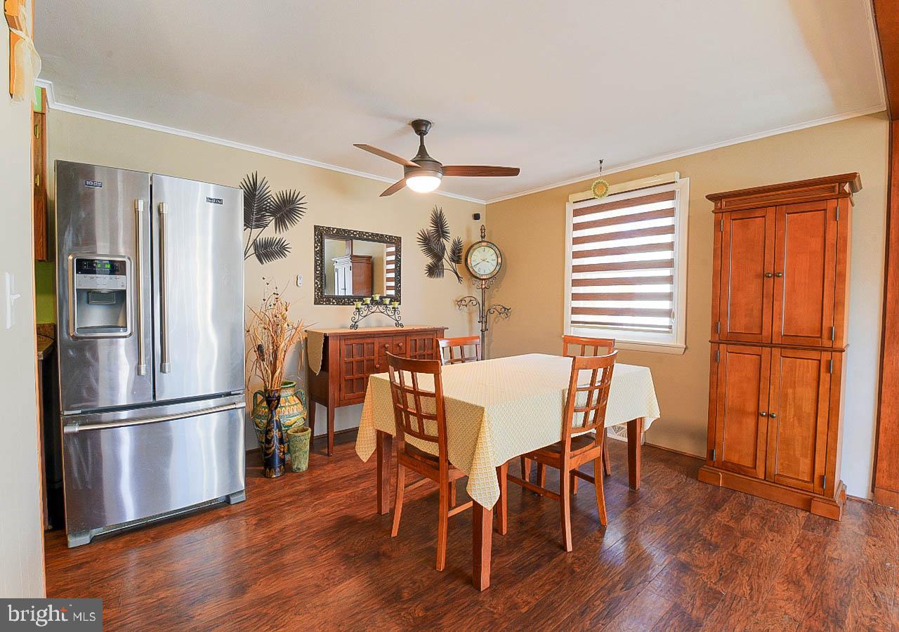 31 Sherman Street Hanover, PA 17331 - Photo 8 of 27 dining room