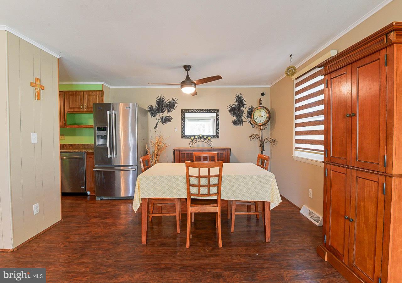 31 Sherman Street Hanover, PA 17331 - Photo 9 of 27 dining room off kitchen