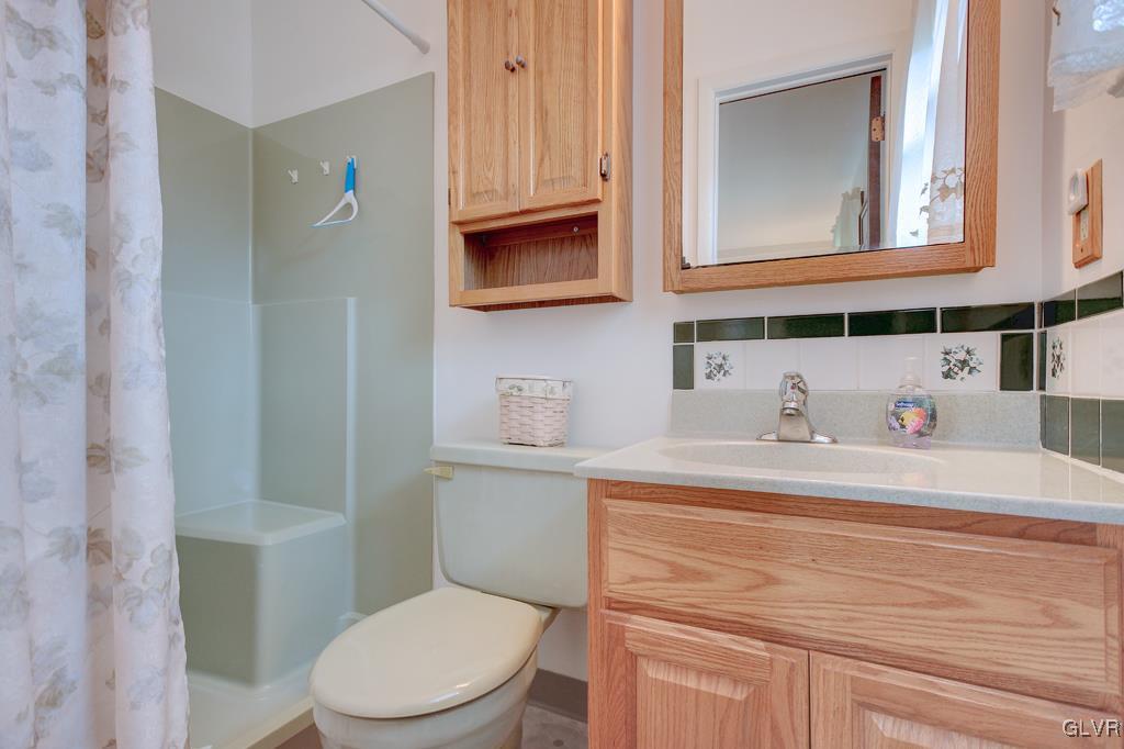 2082 Heffner Road Fogelsville, PA 18051 - Photo 16 of 32 Gallery Image 16