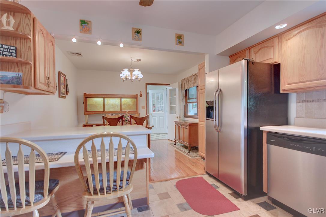 2082 Heffner Road Fogelsville, PA 18051 - Photo 7 of 32 Gallery Image 7