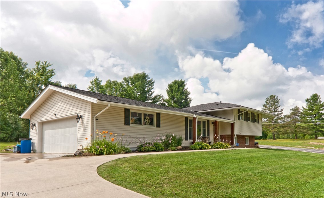 8019 Cedar Road Chesterland, OH 44026 - Photo 1 of 29 Welcome to 8019 Cedar Road, Chesterland, OH 44016! This Amazing 4 Level, 4 Bedroom, 3 Full Bath Split Level Home Will No Disappoint!