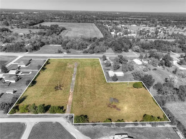 $180,000 | 0 Northeast Village Lane, Pittsburg, KS 66762