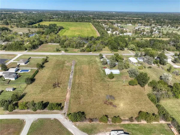 $170,000 | 0 Northeast Village Lane, Pittsburg, KS 66762