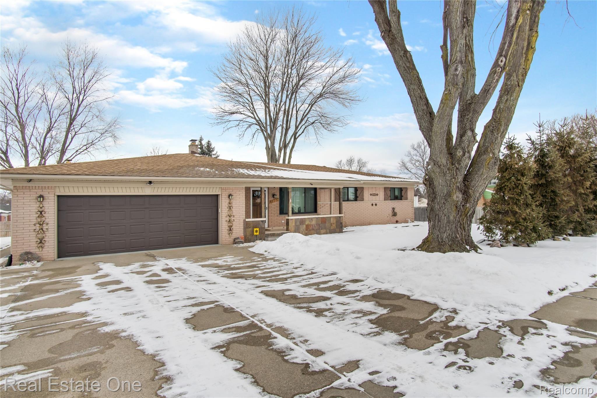 41777 Hayes Road Sterling Heights, MI 48313 - Photo 1 of 29 DSC01423.jpg