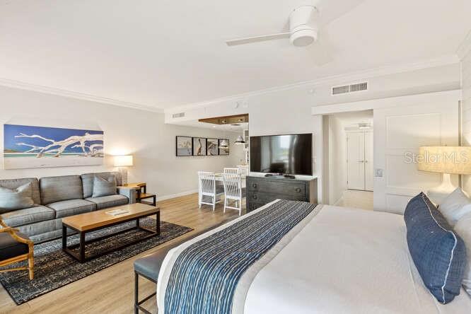 250 Sands Point Road, Unit 5203 Longboat Key, FL 34228 - Photo 9 of 32