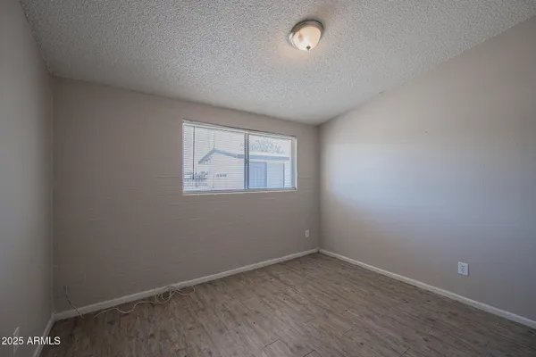 $995 | 2139 West Devonshire Avenue, Unit 4, Phoenix, AZ 85015