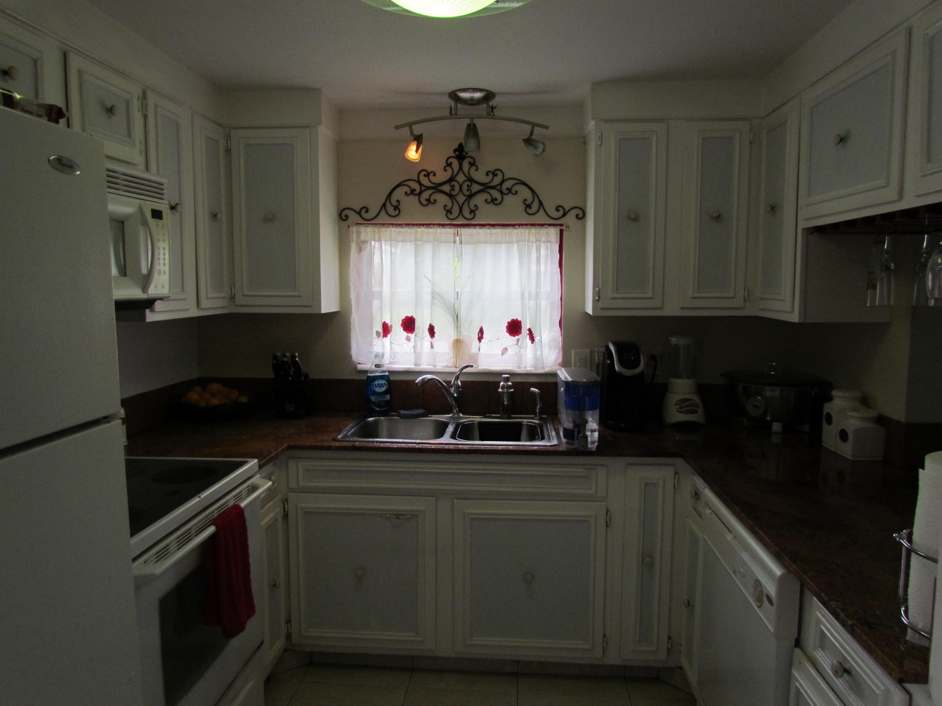 5324 Washington Road Delray Beach, FL 33484 - Photo 6 of 16 Kitchen