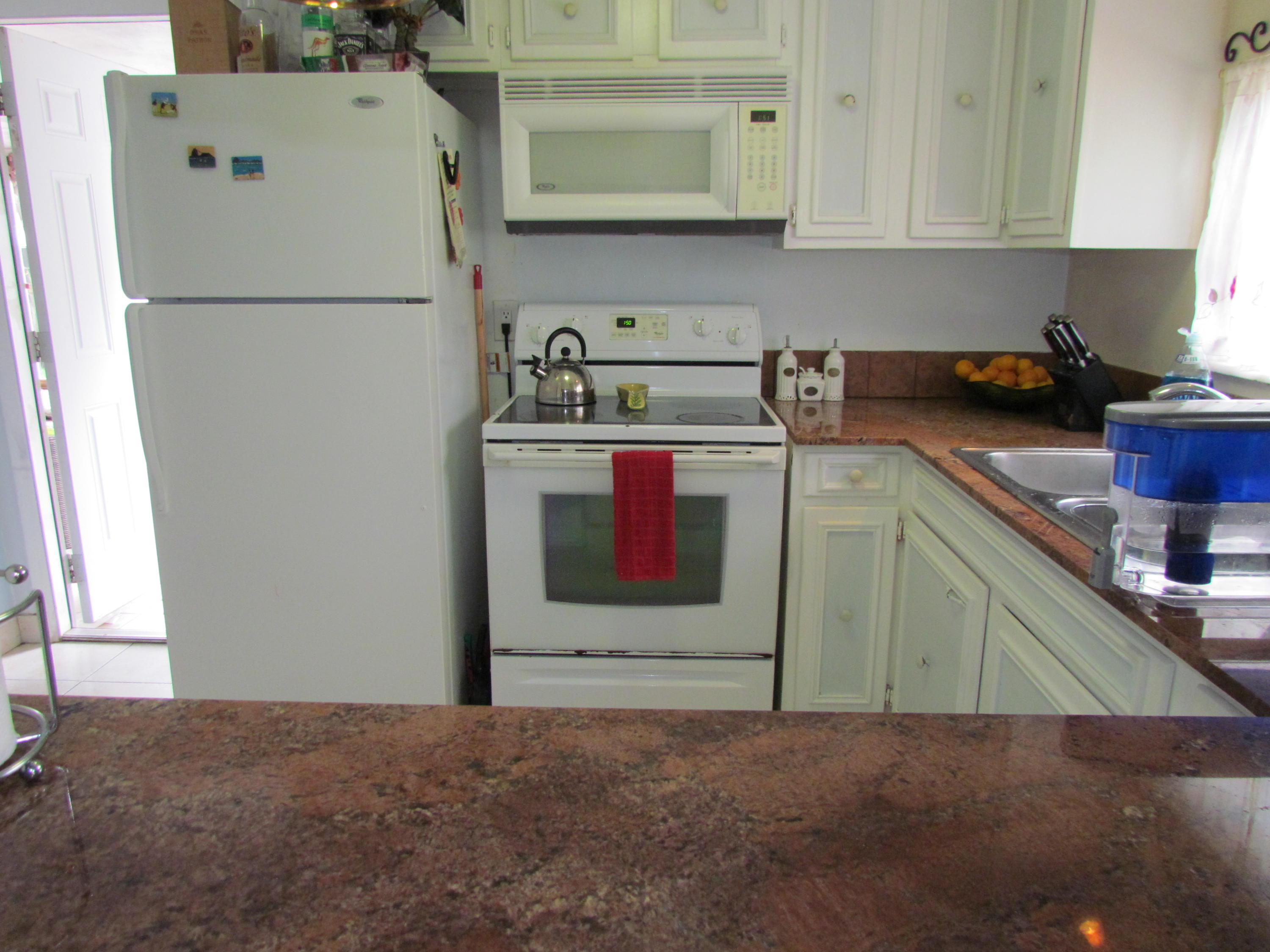 5324 Washington Road Delray Beach, FL 33484 - Photo 7 of 16 Kitchen