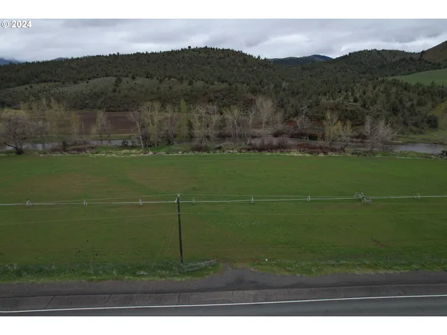 $1,800,000 | 50889 Highway 26, Mount Vernon, OR 97865