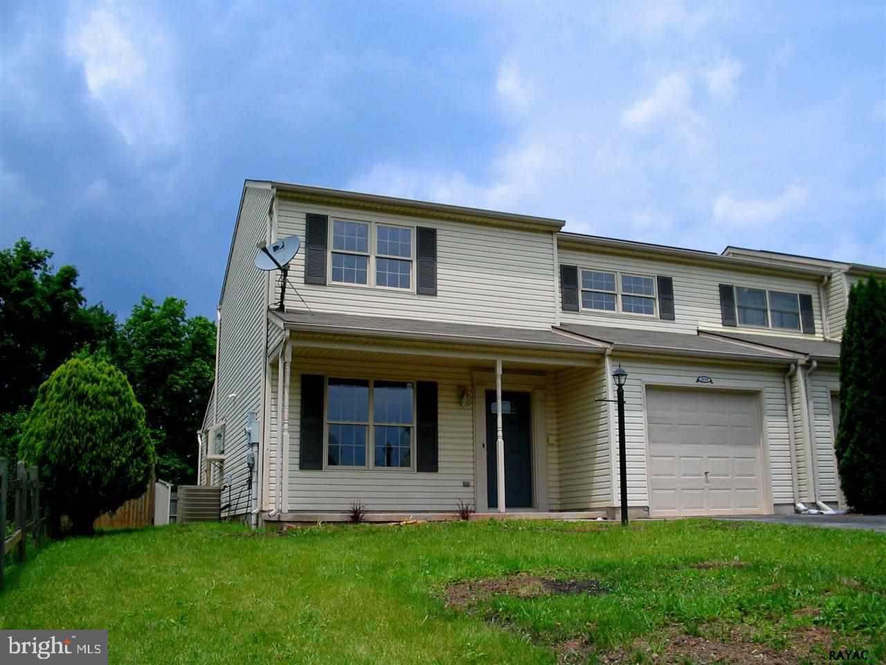 3115 Sundial Road Dover, PA 17315 - Photo 2 of 29 Gallery Image 2