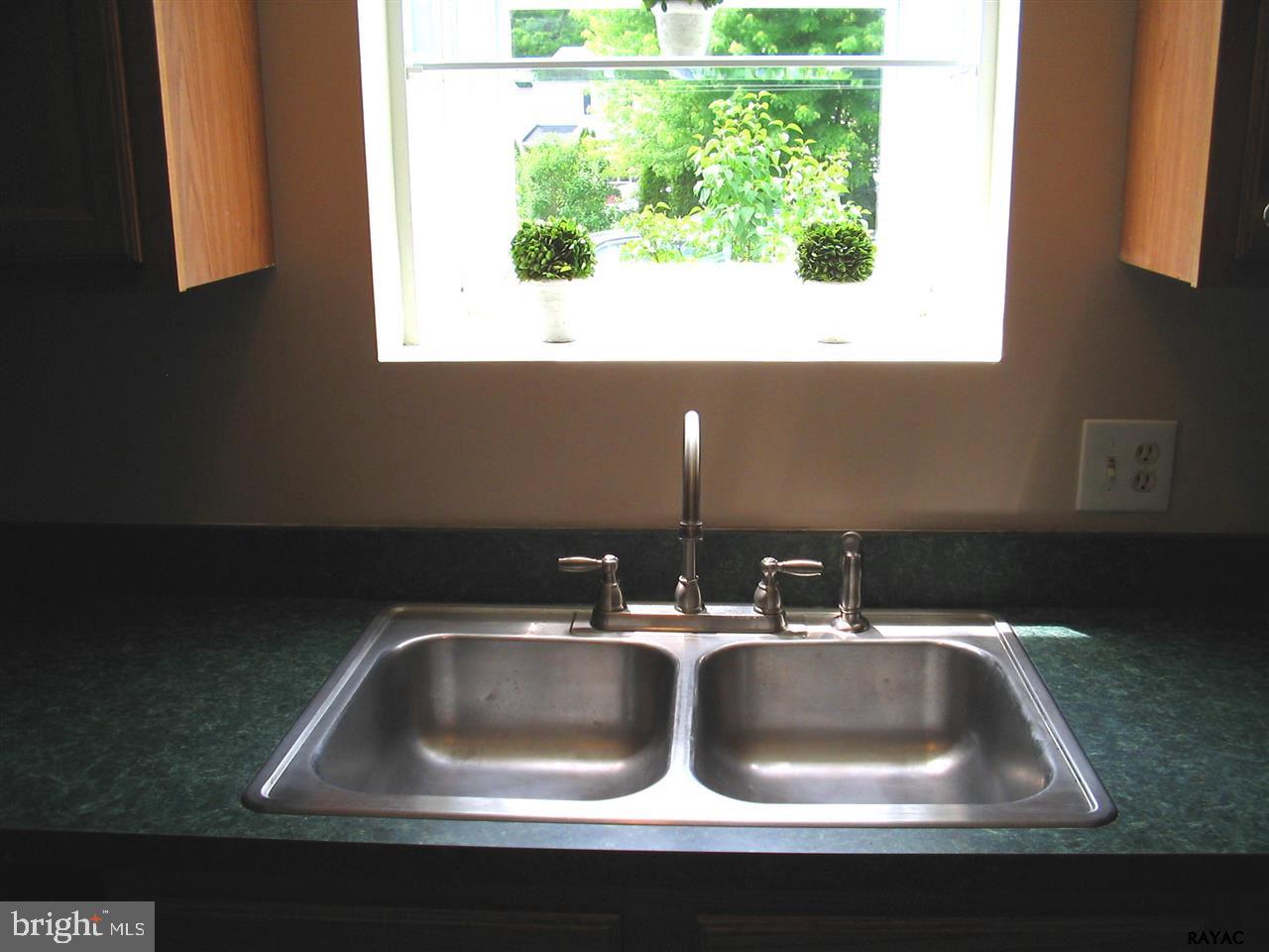 3115 Sundial Road Dover, PA 17315 - Photo 6 of 29 Gallery Image 6
