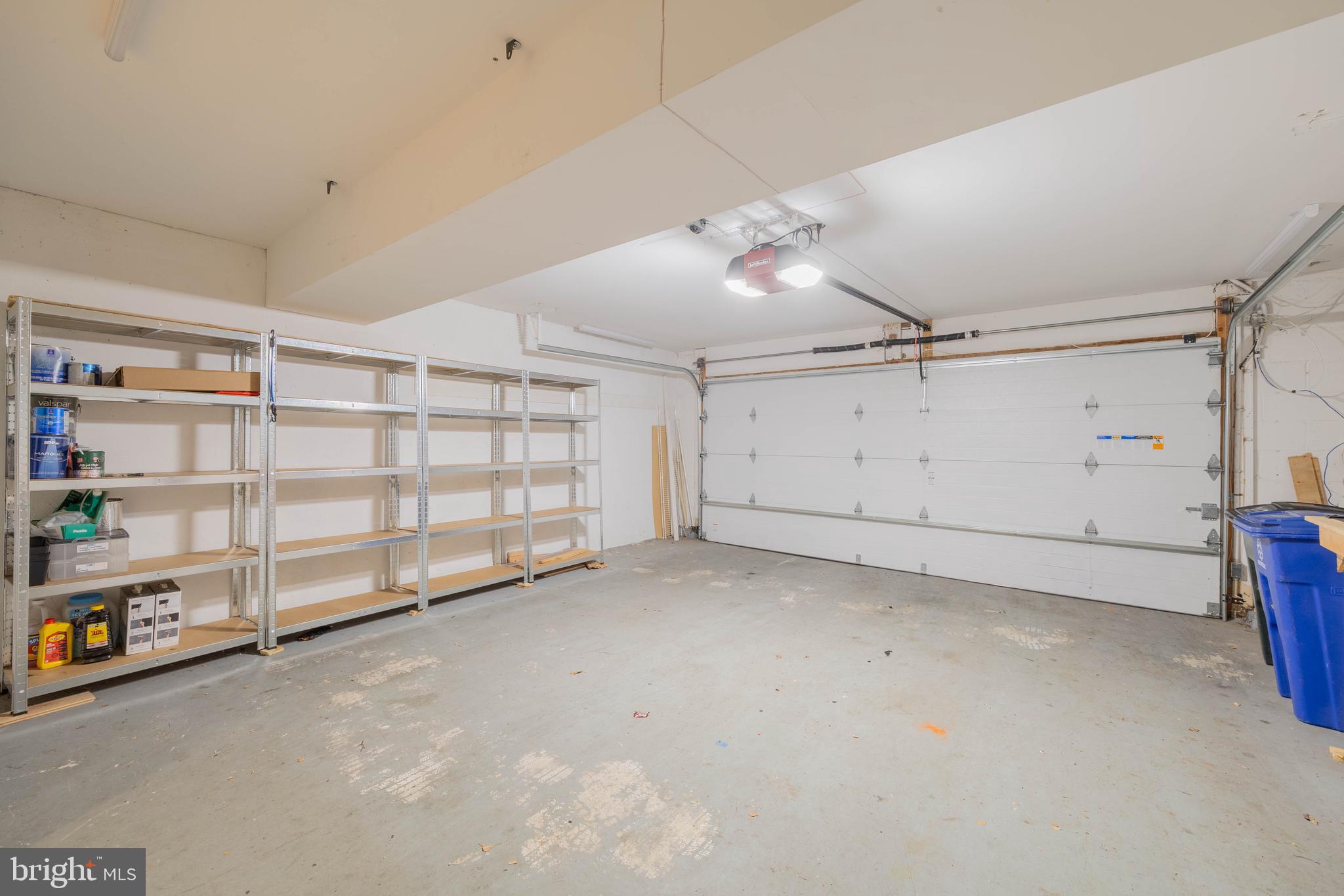 317 North Front Street Philadelphia, PA 19106 - Photo 20 of 27 a view of a garage room