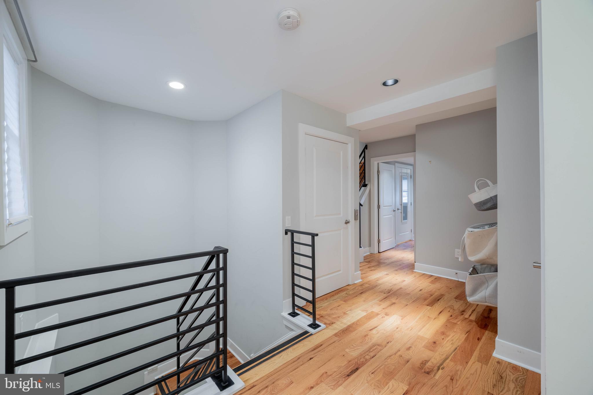 317 North Front Street Philadelphia, PA 19106 - Photo 9 of 27 a view of a hallway with bathroom