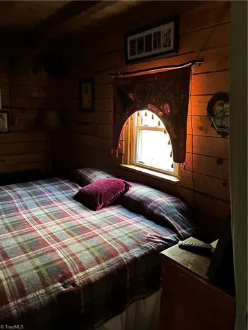 $154,900 | 250 High Meadow Trail, Ararat, NC 27007