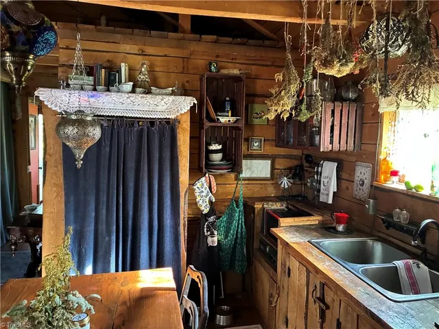 $154,900 | 250 High Meadow Trail, Ararat, NC 27007