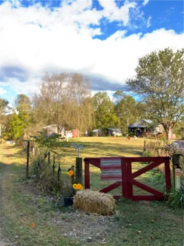 $154,900 | 250 High Meadow Trail, Ararat, NC 27007