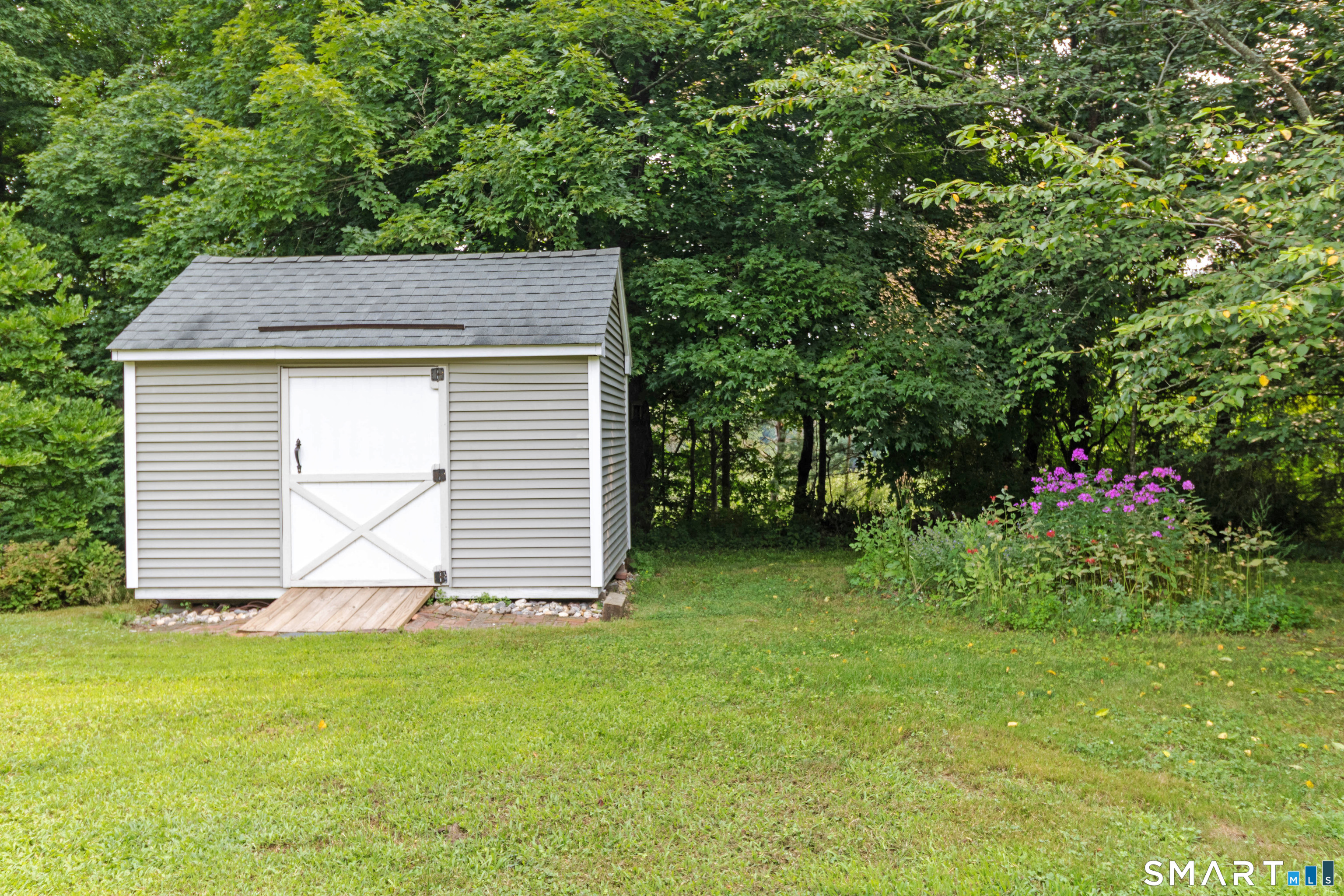 93 Hutchinson Road Andover, CT 06232 - Photo 23 of 31 Shed