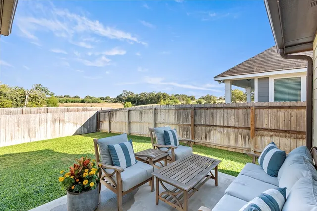 $310,000 | 1310 Kingsgate Drive, Bryan, TX 77807