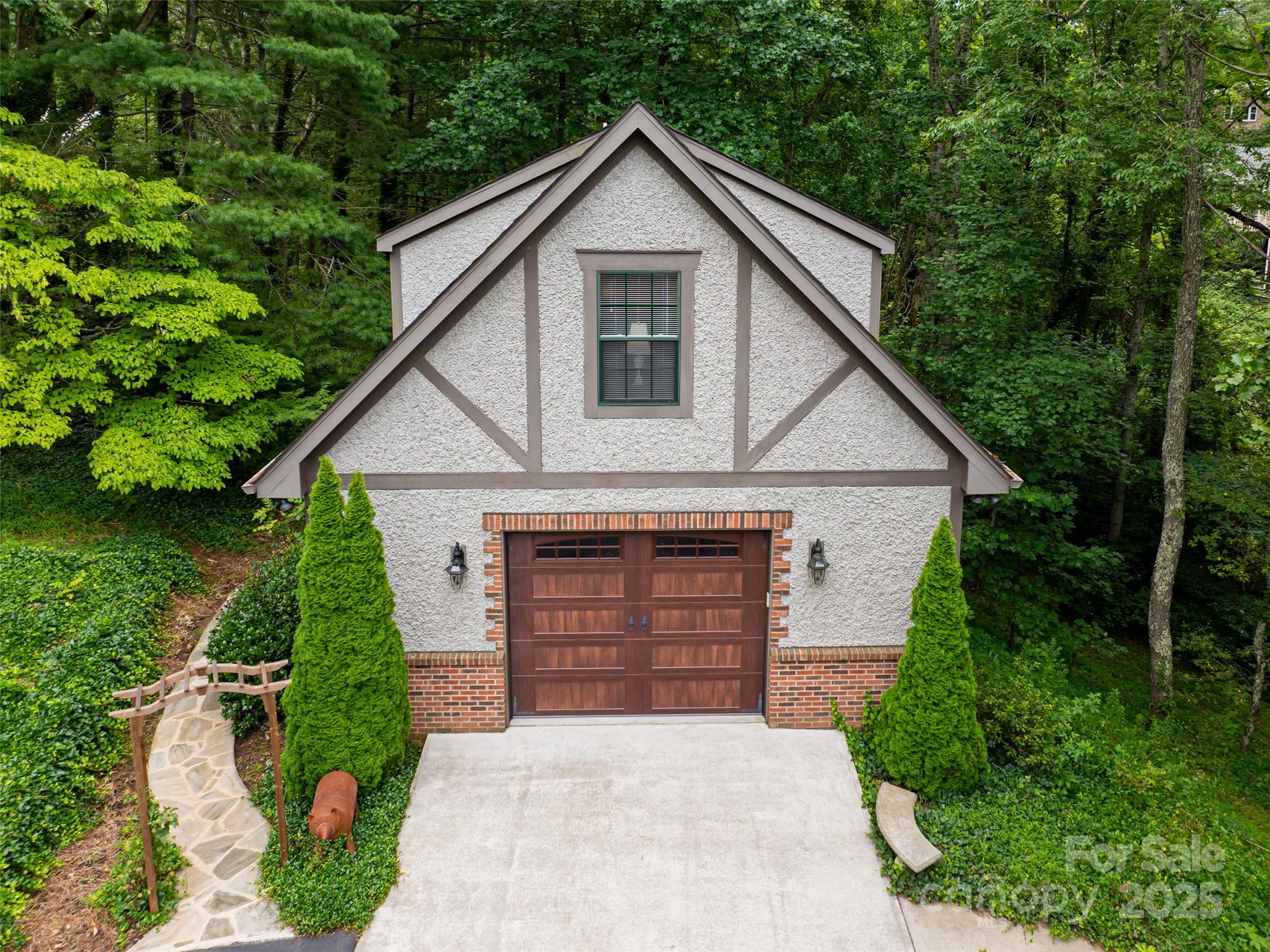 91 Carter Cove Road Asheville, NC 28804 - Photo 34 of 48