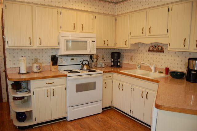 3397 School Road Temperance, MI 48182 - Photo 13 of 20 KITCHEN AREA