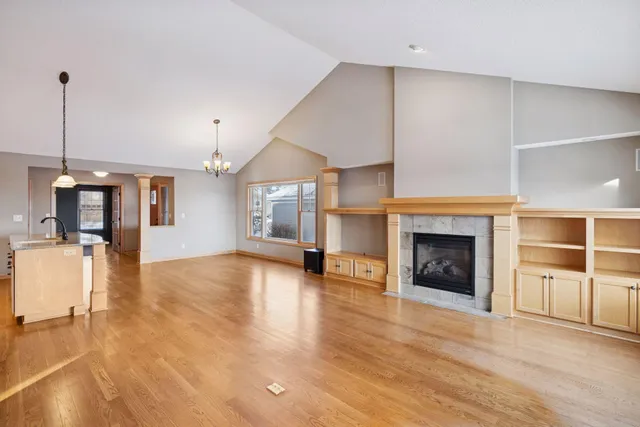 $725,000 | 1336 Palisade Path, Woodbury, MN 55129