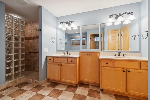 $725,000 | 1336 Palisade Path, Woodbury, MN 55129