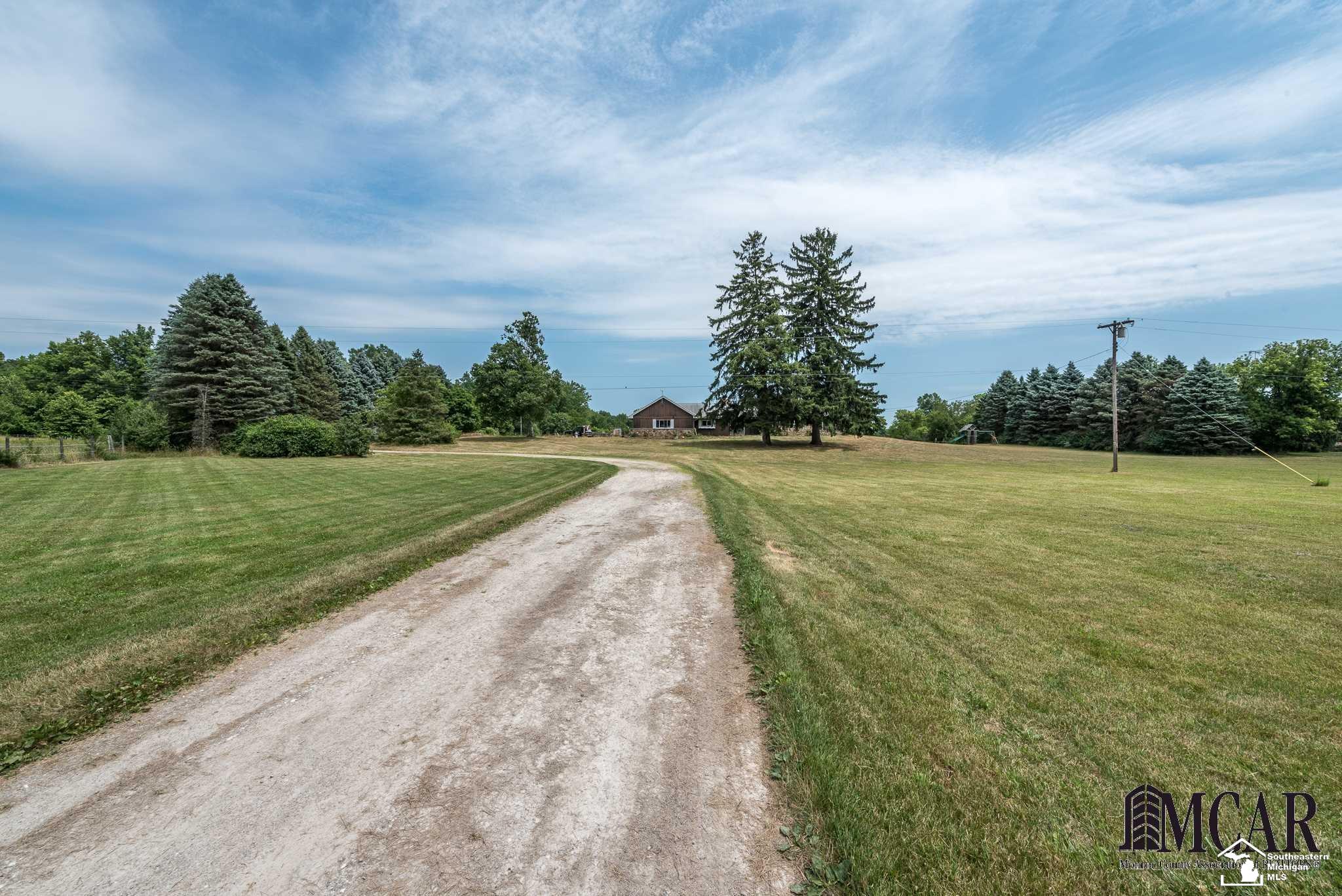 12468 Secor Road Ida, MI 48140 - Photo 34 of 35 21474773-33.JPG