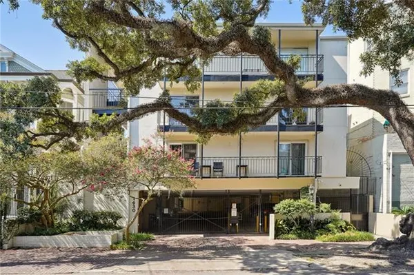 $2,250 | 1430 Jackson Avenue, Unit 205, New Orleans, LA 70130